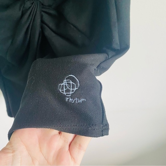 PATAGONIA Front Knot Cropped Sleeveless Tank Top in Black • S Small - Picture 3 of 7